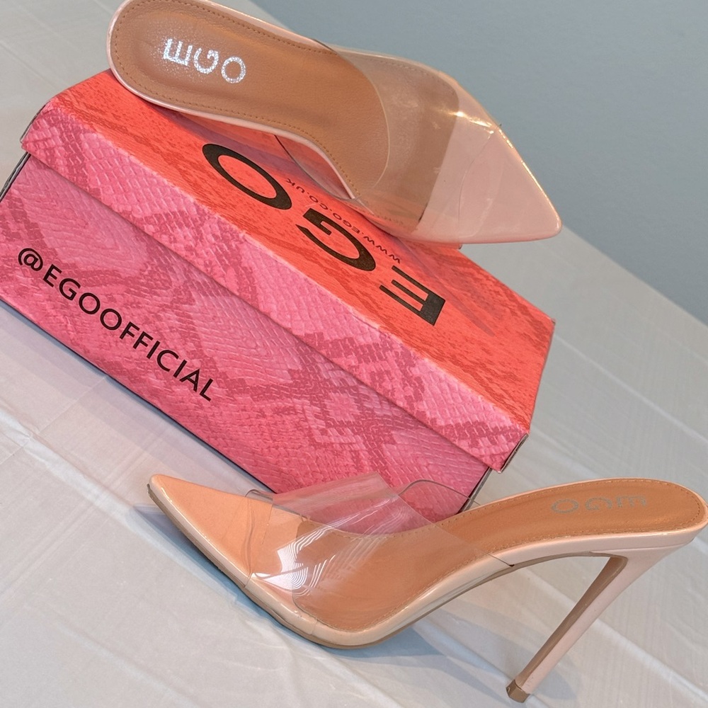 Tan nude heels